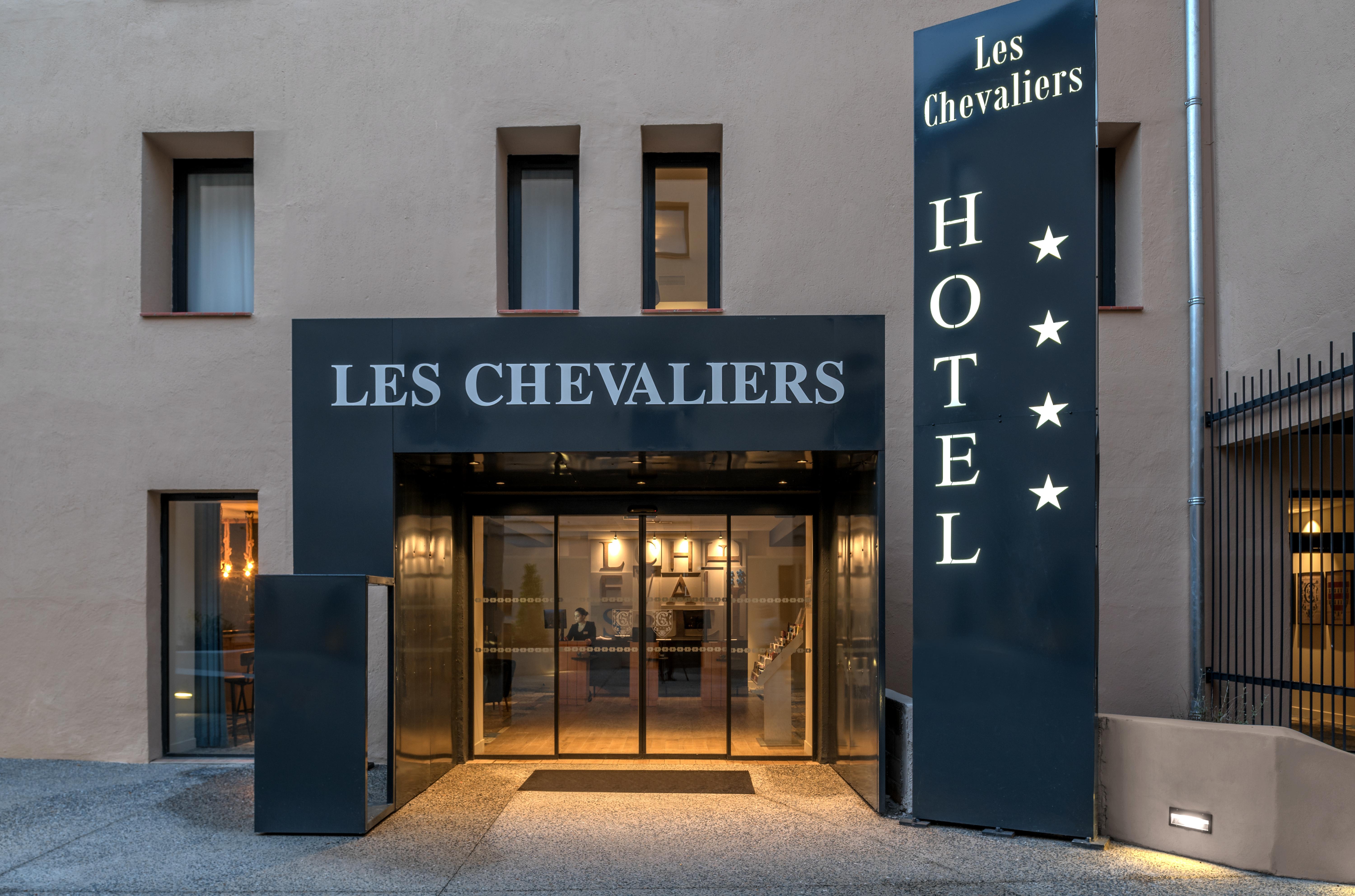 Sowell Hotels Les Chevaliers Carcassonne Exterior photo
